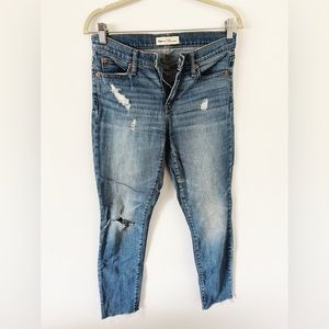 Women’s Gap Cropped Jeans, size 26